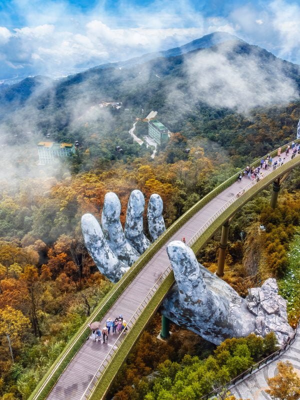Goden Bridge, Da Nang